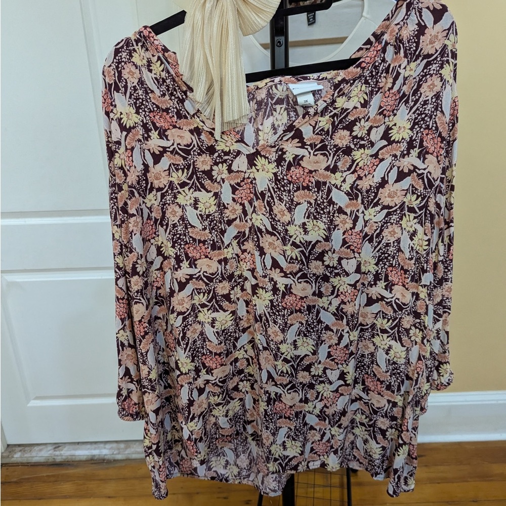 Size 3X Top- Live Show 6/20/25 Friday at 7:30 pm Listing